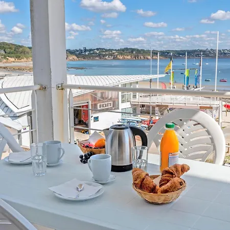 Apartment Near The Beach In The Finistere